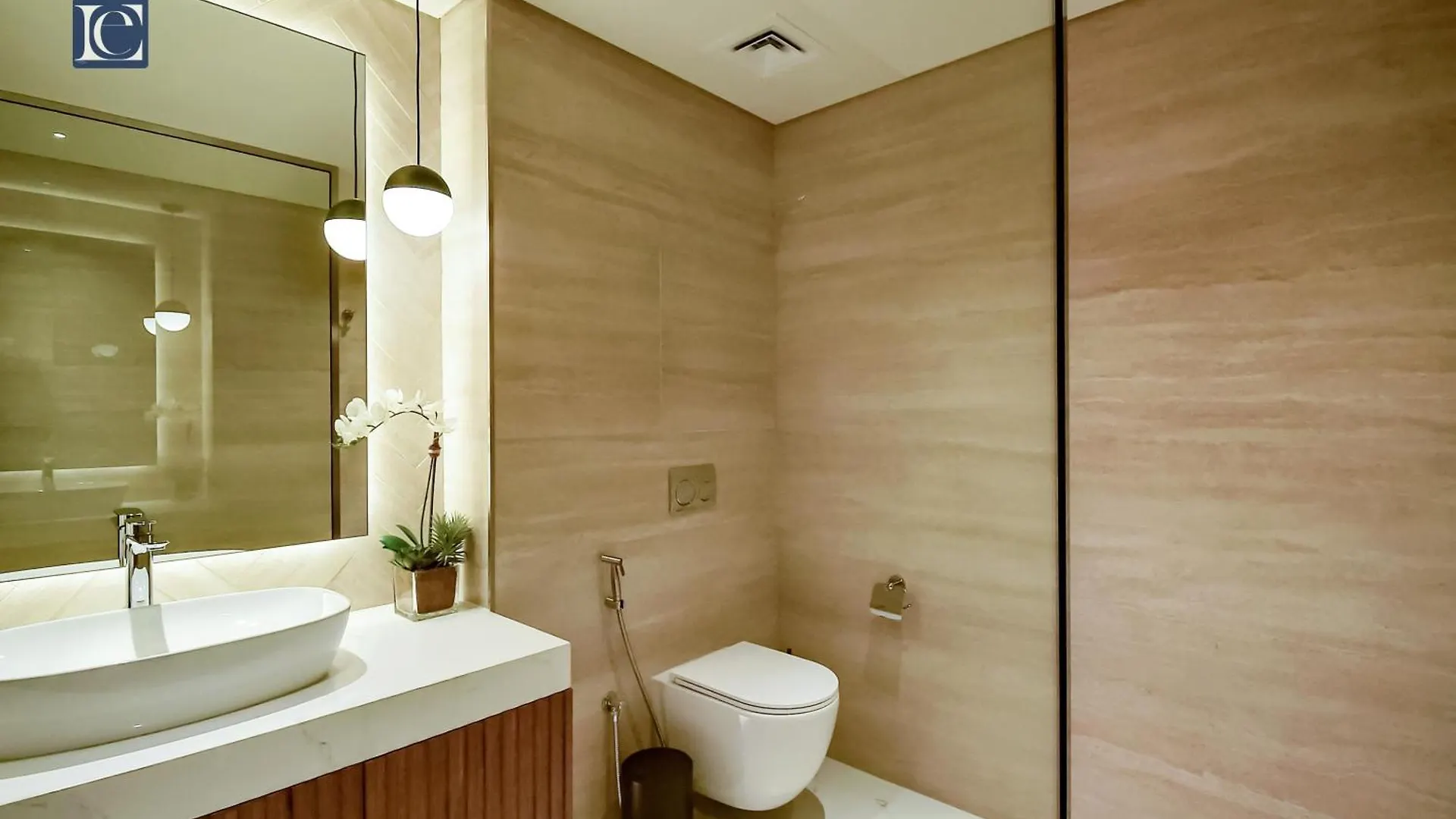 Luxury Escapes - Luxurious 2-Bedroom Apartment With Stunning Lake Views In Jbr Dubai