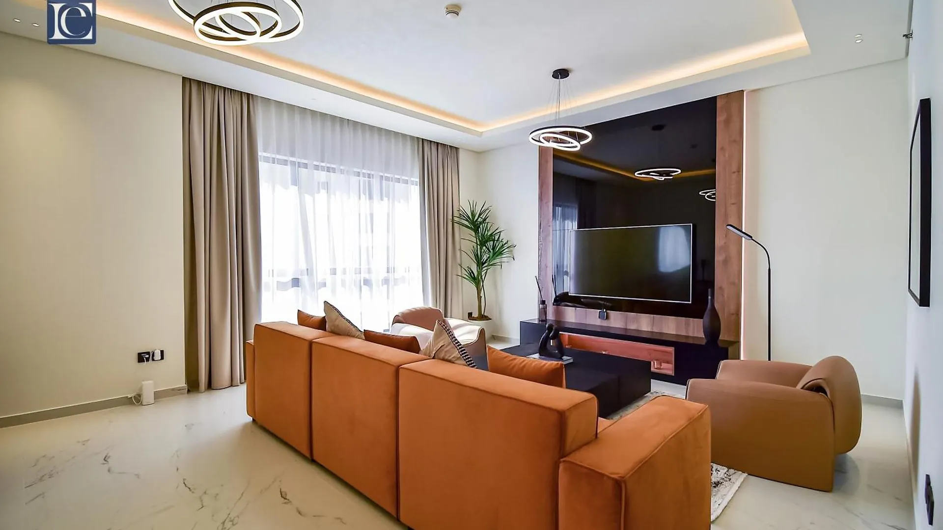 Luxury Escapes - Luxurious 2-Bedroom Apartment With Stunning Lake Views In Jbr Dubai