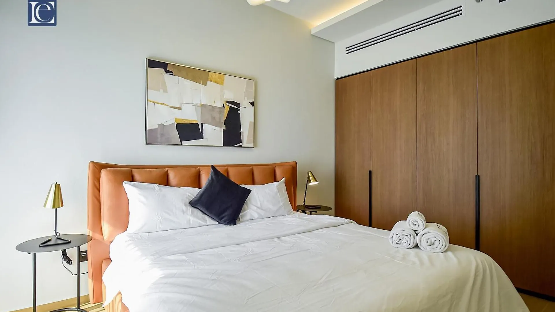Luxury Escapes - Luxurious 2-Bedroom Apartment With Stunning Lake Views In Jbr Dubai